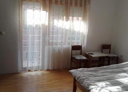 Guest House - Apartment Kozle Skopje Ngoại thất bức ảnh