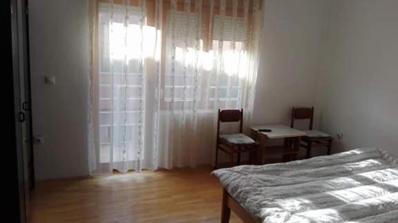 Guest House - Apartment Kozle Skopje Ngoại thất bức ảnh